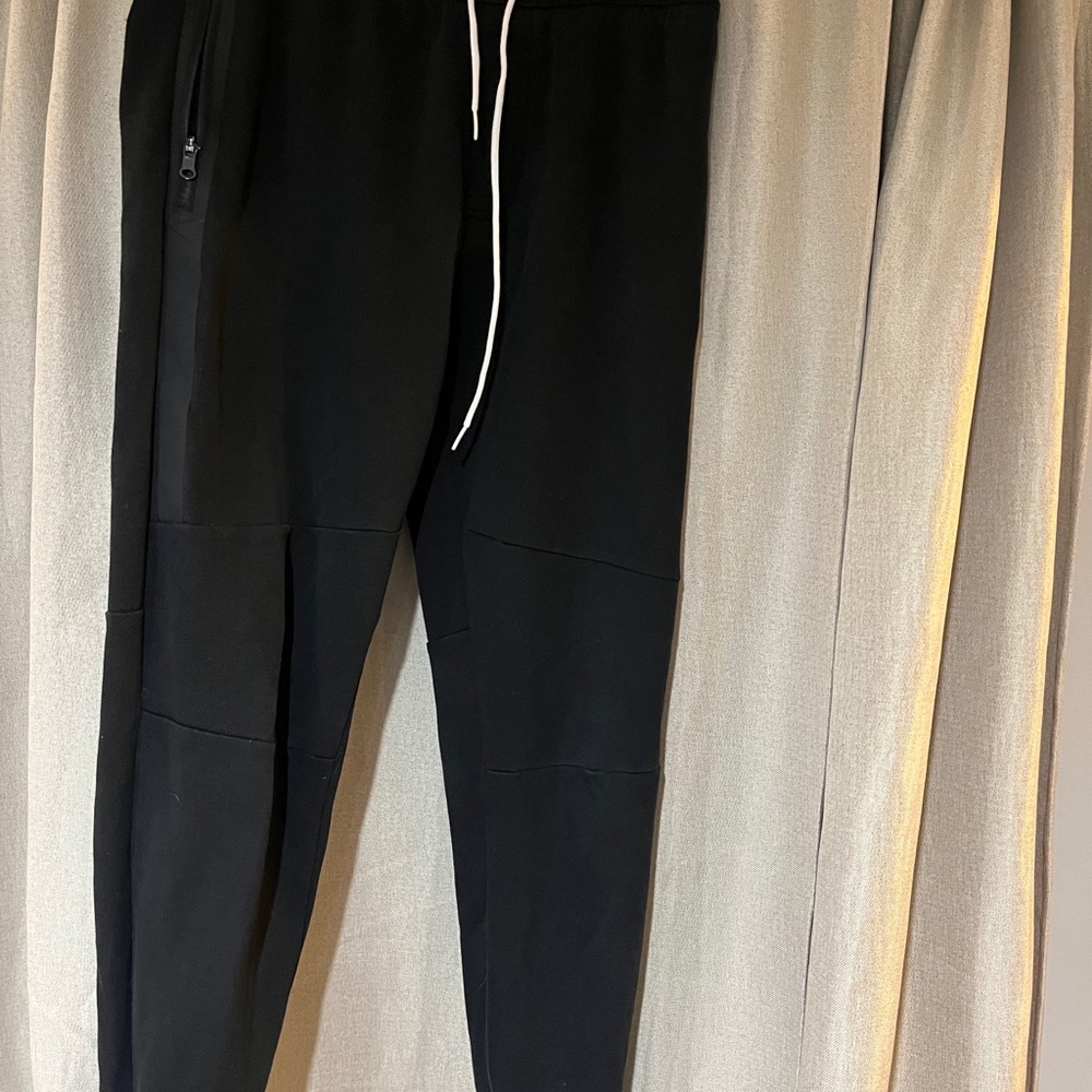 America Eagle men’s joggers